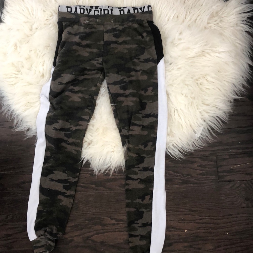Camo joggers/sweatpants